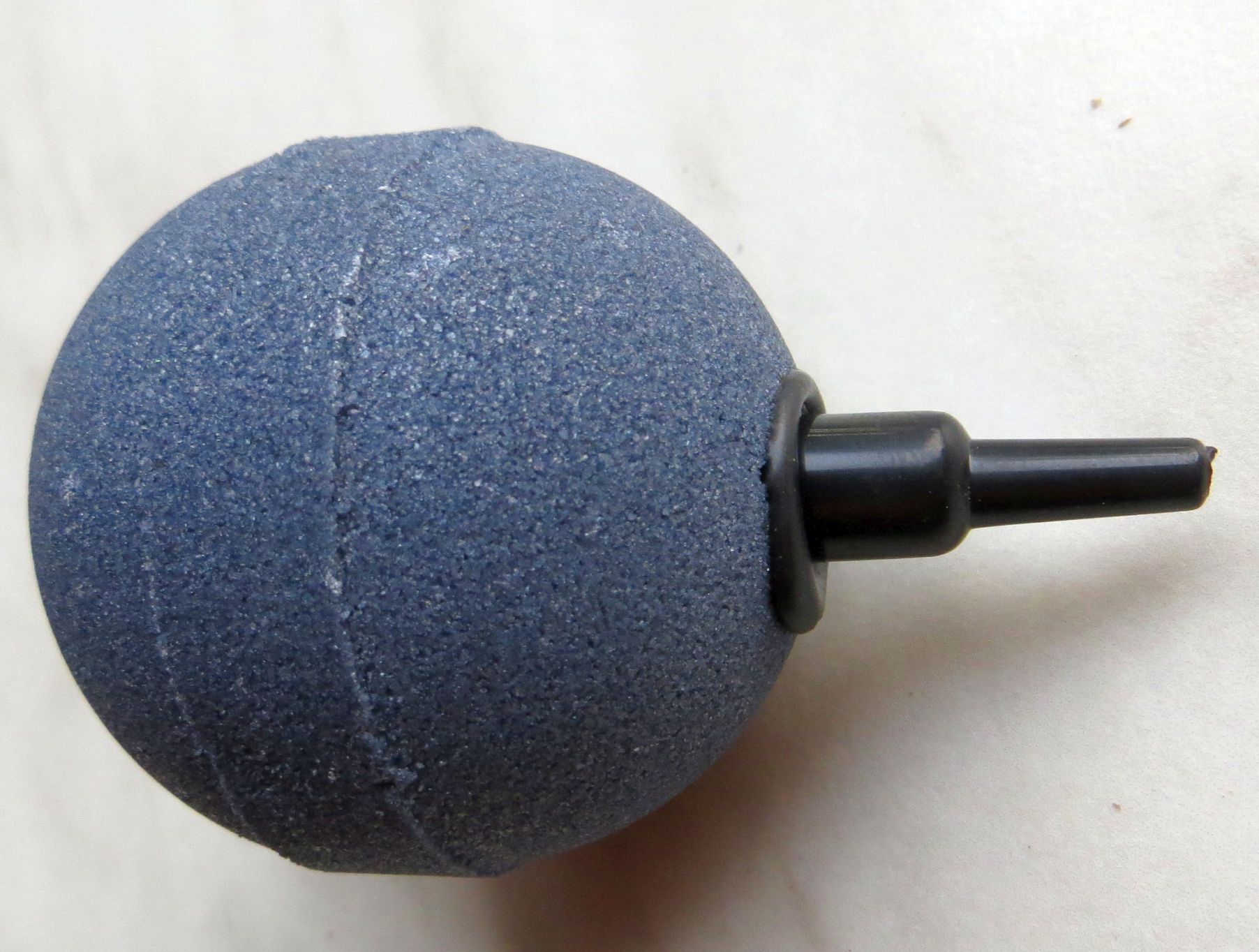 Sprudelstein rund, gesintert, 5 cm